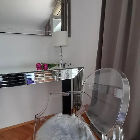 Deluxe 
